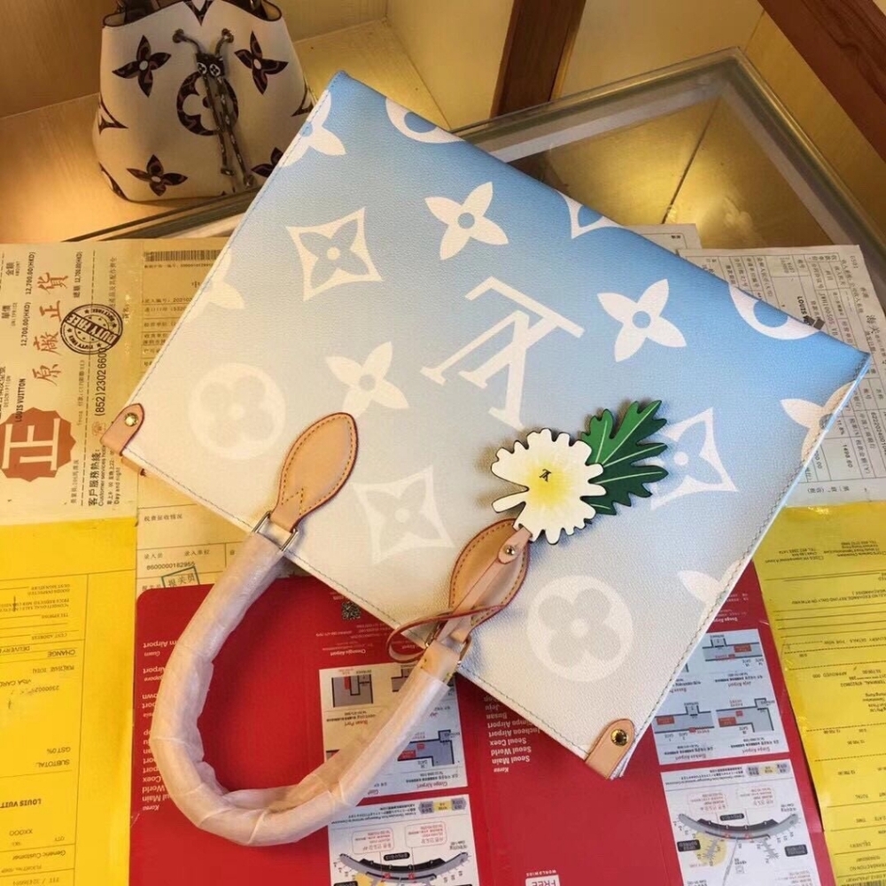 <AUTHENTIC>Louis Vuitton bag - image 6